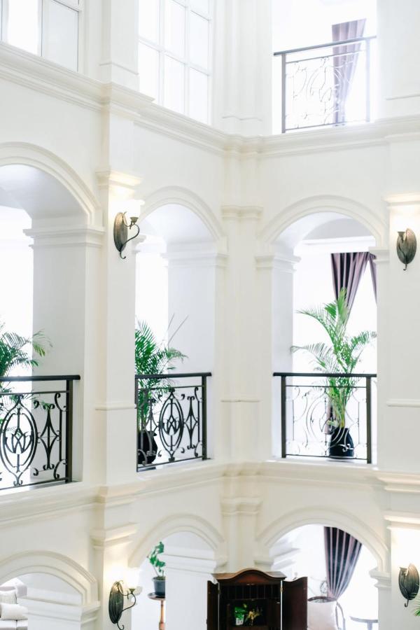 Mahalaya The Legacy Hotel Surakarta (Solo) Exterior foto