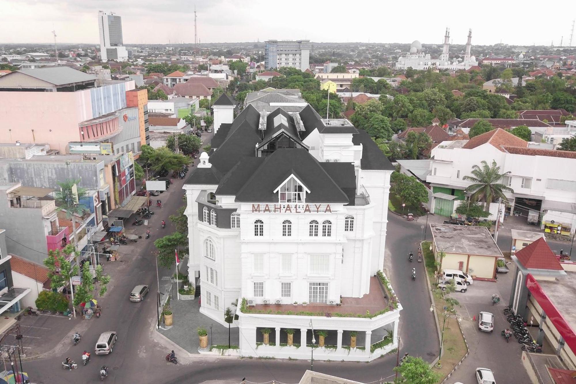 Mahalaya The Legacy Hotel Surakarta (Solo) Exterior foto