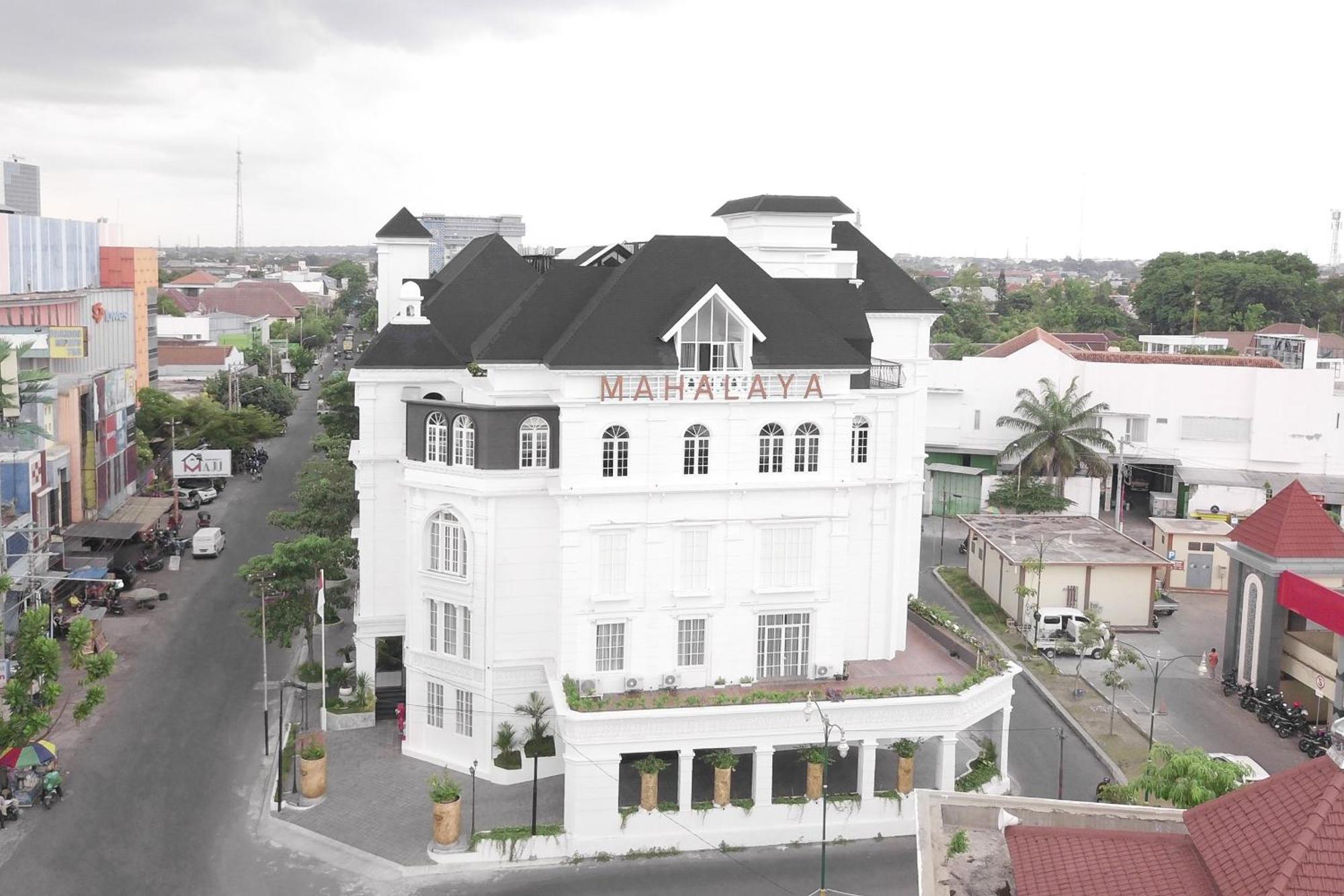 Mahalaya The Legacy Hotel Surakarta (Solo) Exterior foto