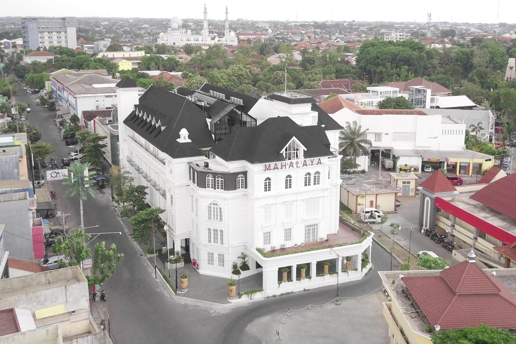Mahalaya The Legacy Hotel Surakarta (Solo) Exterior foto